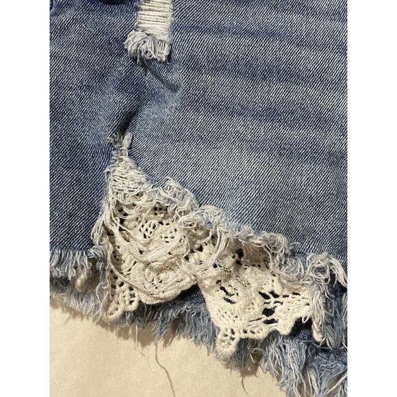 Mossimo High Rise Distressed Denim Shorts 14/32 Light Wash Crochet Lace - Picture 5 of 9